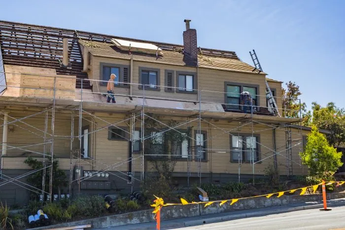 How to Budget for Roof Replacement in Houston Without Guessing
